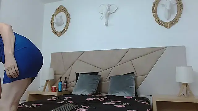 amanda ramirez online show from 09/10/25, 08:20