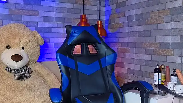 DixyPalmer online show from 03/25/26, 07:20