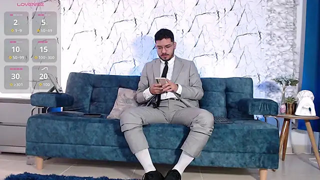 Snapshot of samuelcoopeer chatting on 09/28/25, 12:32 samuelcoopeer online show from 09/28/25, 12:32