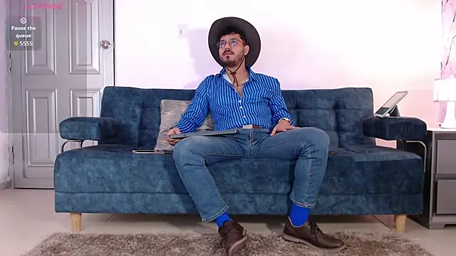 Snapshot of samuelcoopeer chatting on 10/10/25, 01:10 samuelcoopeer online show from 10/10/25, 01:10