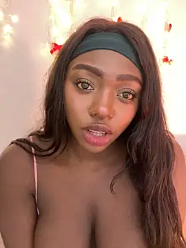 alissradiante1 online show from 12/19/25, 01:45