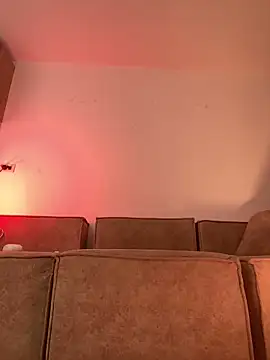 alissradiante1 online show from 03/25/26, 04:18