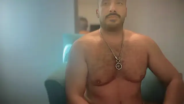 CloudyMuscleBeefy online show from 10/06/25, 12:46