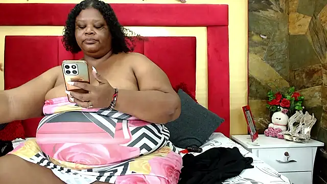 Exoticbigmandy online show from 04/10/26, 03:17