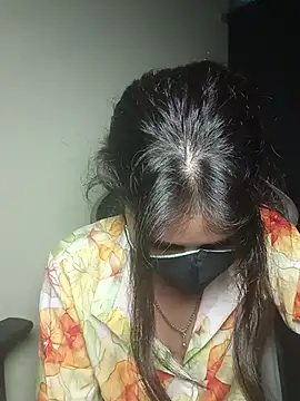 Isha Sax online show from 10/26/25, 08:04