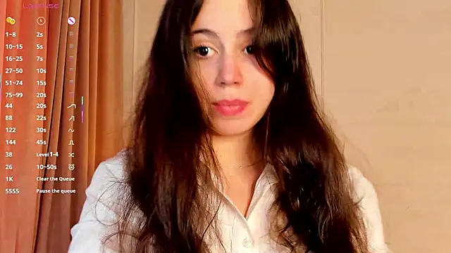 Snapshot of JulianaChapel chatting on 09/16/25, 08:04 JulianaChapel online show from 09/16/25, 08:04