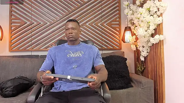 MarcusBlack  online show from 01/18/26, 01:04