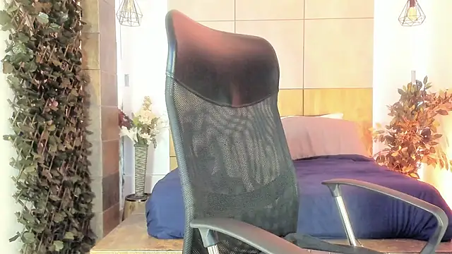 Snapshot of MarcusBlack_ chatting on 05/07/26, 11:26 MarcusBlack online show from 05/07/26, 11:26