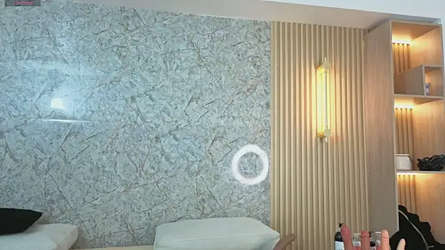 Antonella west online show from 12/13/25, 08:47