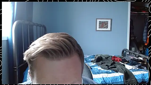 Snapshot of lustylyndon chatting on 12/13/25, 07:53 lustylyndon online show from 12/13/25, 07:53