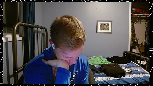 Snapshot of lustylyndon chatting on 12/18/25, 01:00 lustylyndon online show from 12/18/25, 01:00