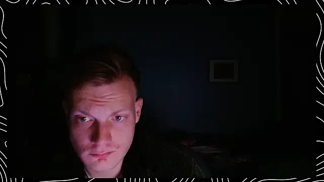 Snapshot of lustylyndon chatting on 12/20/25, 05:25 lustylyndon online show from 12/20/25, 05:25