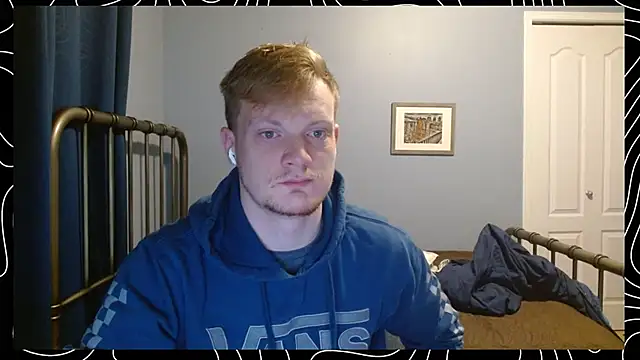 Snapshot of lustylyndon chatting on 01/12/26, 02:33 lustylyndon online show from 01/12/26, 02:33