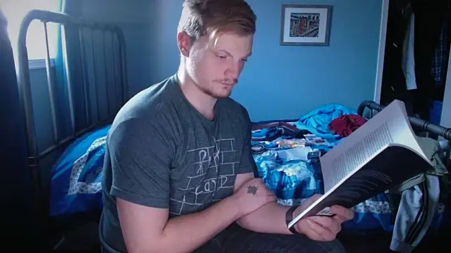 Snapshot of lustylyndon chatting on 02/02/26, 04:17 lustylyndon online show from 02/02/26, 04:17