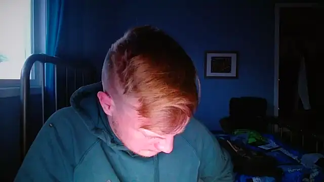 Snapshot of lustylyndon chatting on 02/05/26, 03:05 lustylyndon online show from 02/05/26, 03:05