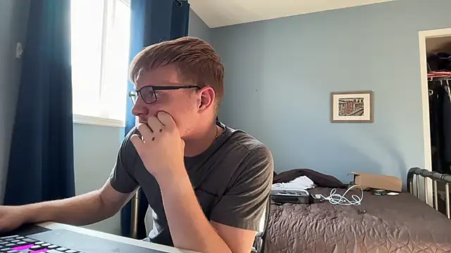 Snapshot of lustylyndon chatting on 07/07/26, 03:27 lustylyndon online show from 07/07/26, 03:27