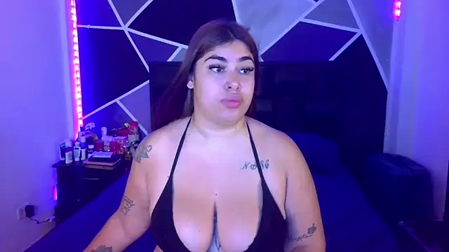 Snapshot of jazminslut chatting on 05/04/26, 12:39 jazminslut online show from 05/04/26, 12:39