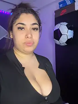Snapshot of jazminslut chatting on 07/08/26, 03:11 jazminslut online show from 07/08/26, 03:11