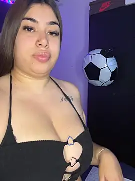Snapshot of jazminslut chatting on 07/13/26, 03:09 jazminslut online show from 07/13/26, 03:09