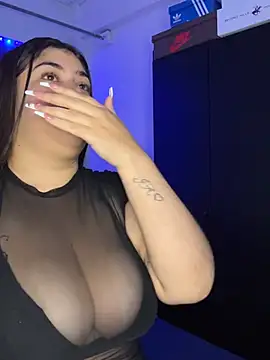 Snapshot of jazminslut chatting on 07/23/26, 03:37 jazminslut online show from 07/23/26, 03:37