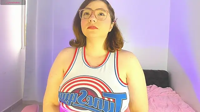 lizy portman online show from 04/15/26, 10:32