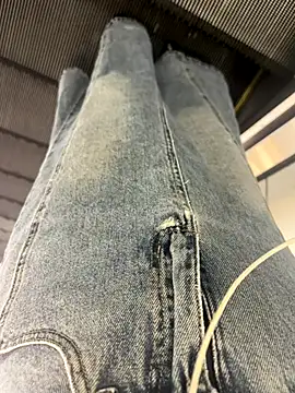 xiaoyuan01 online show from 09/20/25, 01:50