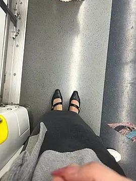 xiaoyuan01 online show from 11/16/25, 01:22