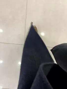 xiaoyuan01 online show from 01/14/26, 02:17