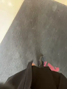 xiaoyuan01 online show from 04/22/26, 03:53