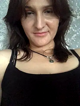 Snapshot of NikaSwan2831 chatting on 10/18/25, 11:00 NikaSwan2831 online show from 10/18/25, 11:00