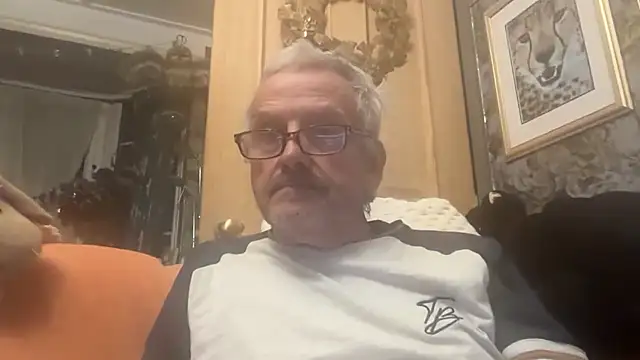 poggles online show from 11/14/25, 10:40