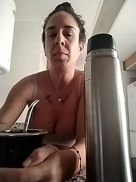 agustinalatina online show from 10/16/25, 09:21