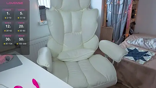 urstripchatgf online show from 03/05/26, 07:26