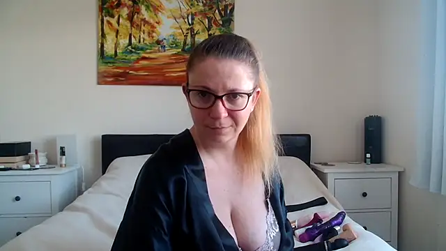 32h busty online show from 02/14/26, 09:50