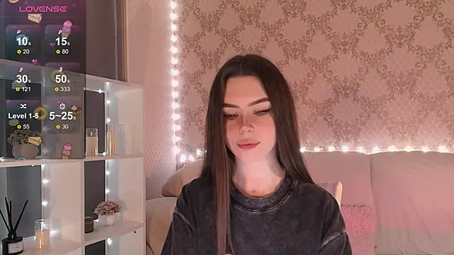 HolyMiax online show from 12/18/25, 03:45