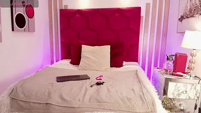 EmmaJhomson online show from 03/26/26, 12:55