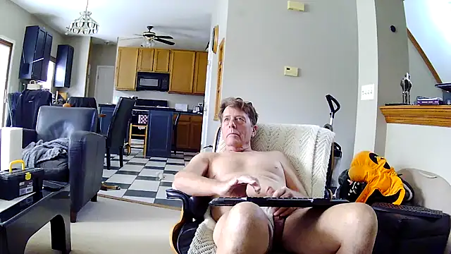 Snapshot of jocoff1 chatting on 11/02/25, 03:58 jocoff1 online show from 11/02/25, 03:58