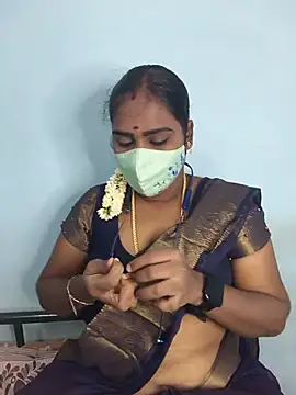 Snapshot of Tamil_riyalini12 chatting on 07/06/26, 05:26 Tamil riyalini12 online show from 07/06/26, 05:26
