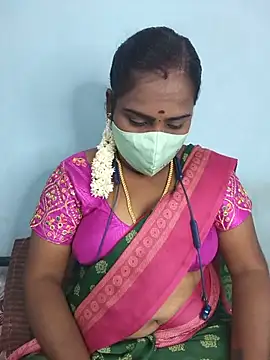 Snapshot of Tamil_riyalini12 chatting on 07/25/26, 04:21 Tamil riyalini12 online show from 07/25/26, 04:21