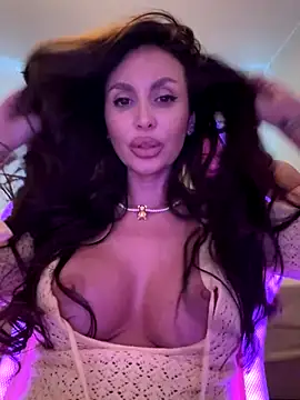 LunaBex online show from 09/21/25, 10:50