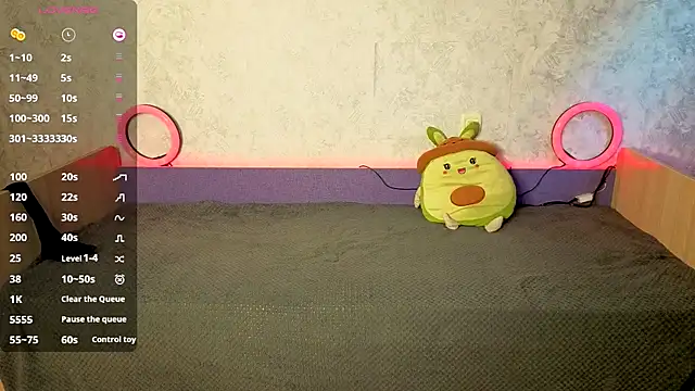 Mini Lady1 online show from 10/18/25, 07:31