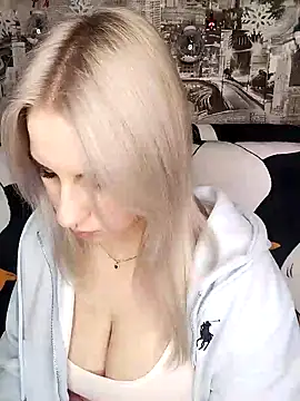 HoneyNelly online show from 03/24/26, 11:32