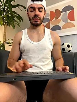 AxelThompson  online show from 11/27/25, 11:45