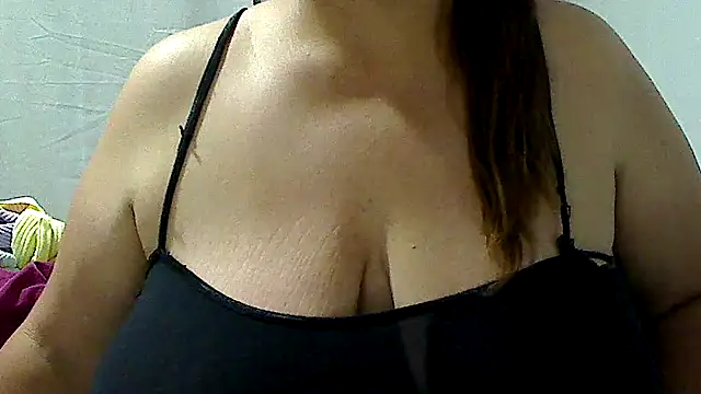 luciana69hot online show from 04/16/26, 10:56