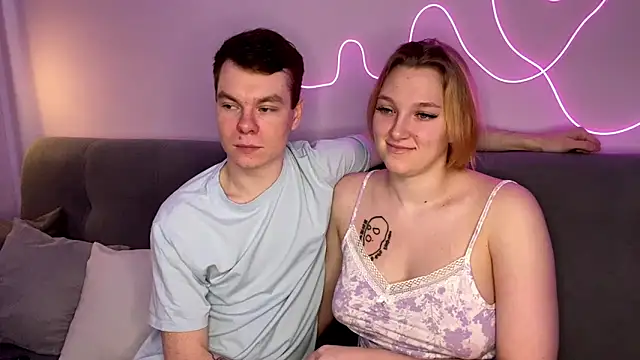 julielourens online show from 10/12/25, 08:13