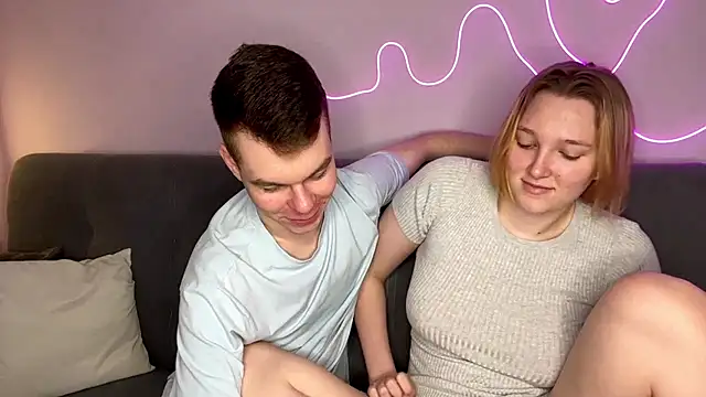 julielourens online show from 11/10/25, 08:35