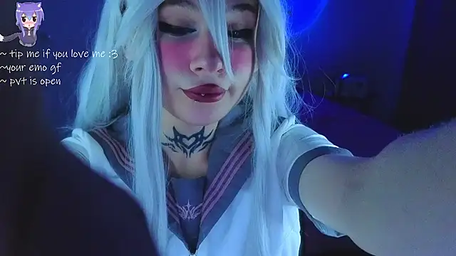 Snapshot of your_little_eva chatting on 06/19/26, 11:08 your little eva online show from 06/19/26, 11:08