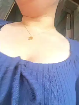 chenyu0308 online show from 12/15/25, 03:44