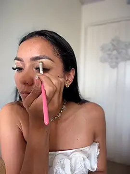 im-isabella online show from 04/13/26, 09:09