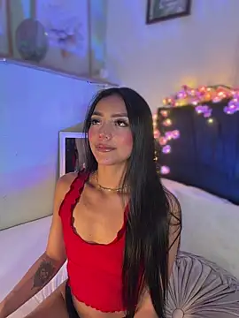 Snapshot of im-isabella chatting on 05/16/26, 01:02 im-isabella online show from 05/16/26, 01:02